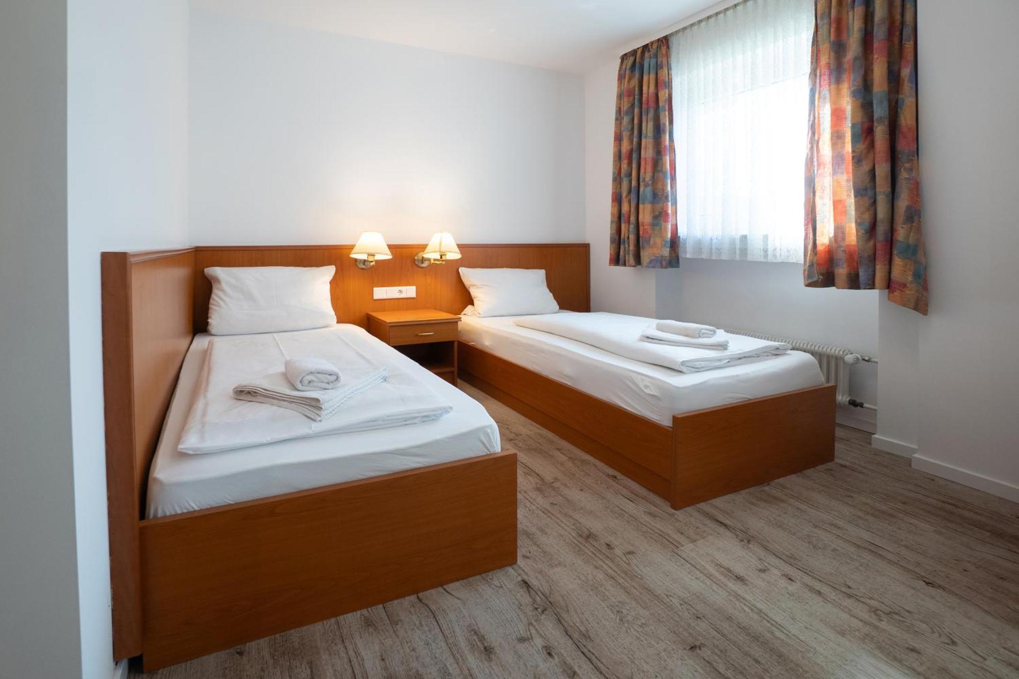 הרנה Hotel Zur Post מראה חיצוני תמונה